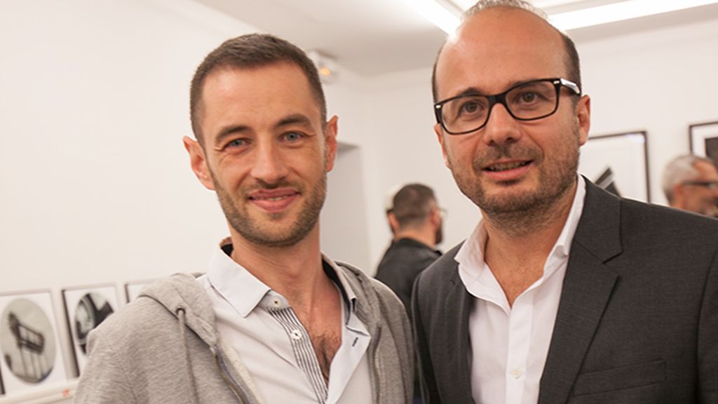 Inauguración Menos que cero