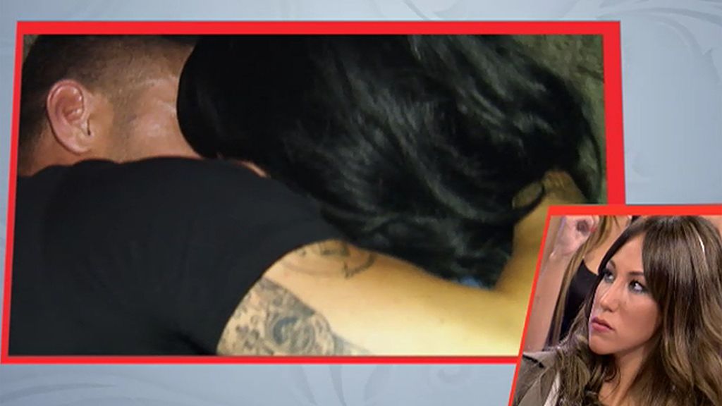 Ángel, a Aura: “No puedo resistirme a tus besos”