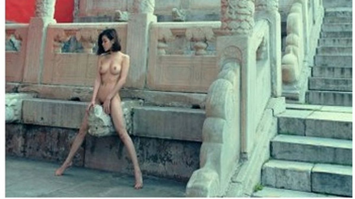 La modelo desnuda que enfada a China