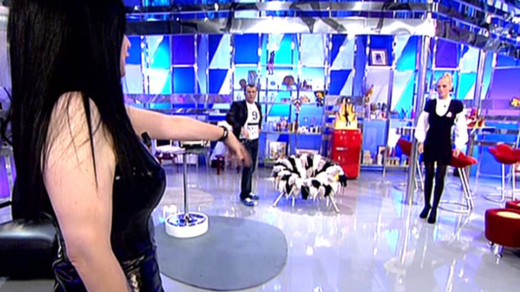 Aprendiendo a taconear con Alaska