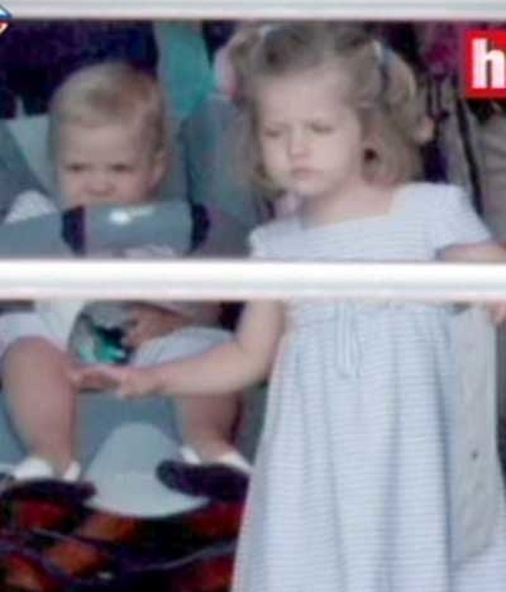 Las Infantas Leonor y Sofía, de nuevo protagonistas Las Infantas Leonor y Sofía, de nuevo protagonistas