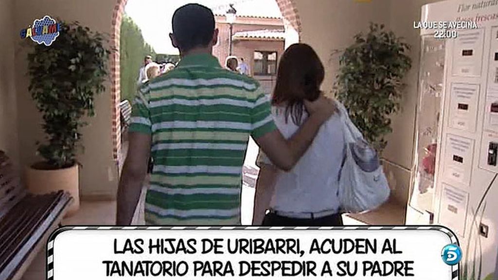 La llegada de las hermanas al tanatorio