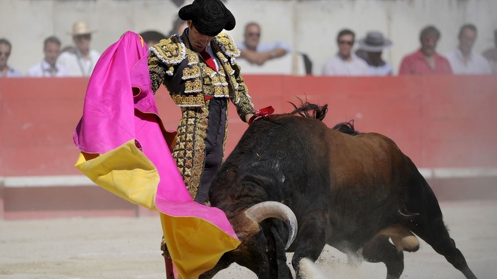 Once orejas y un rabo para José Tomás en la feria de Nimes