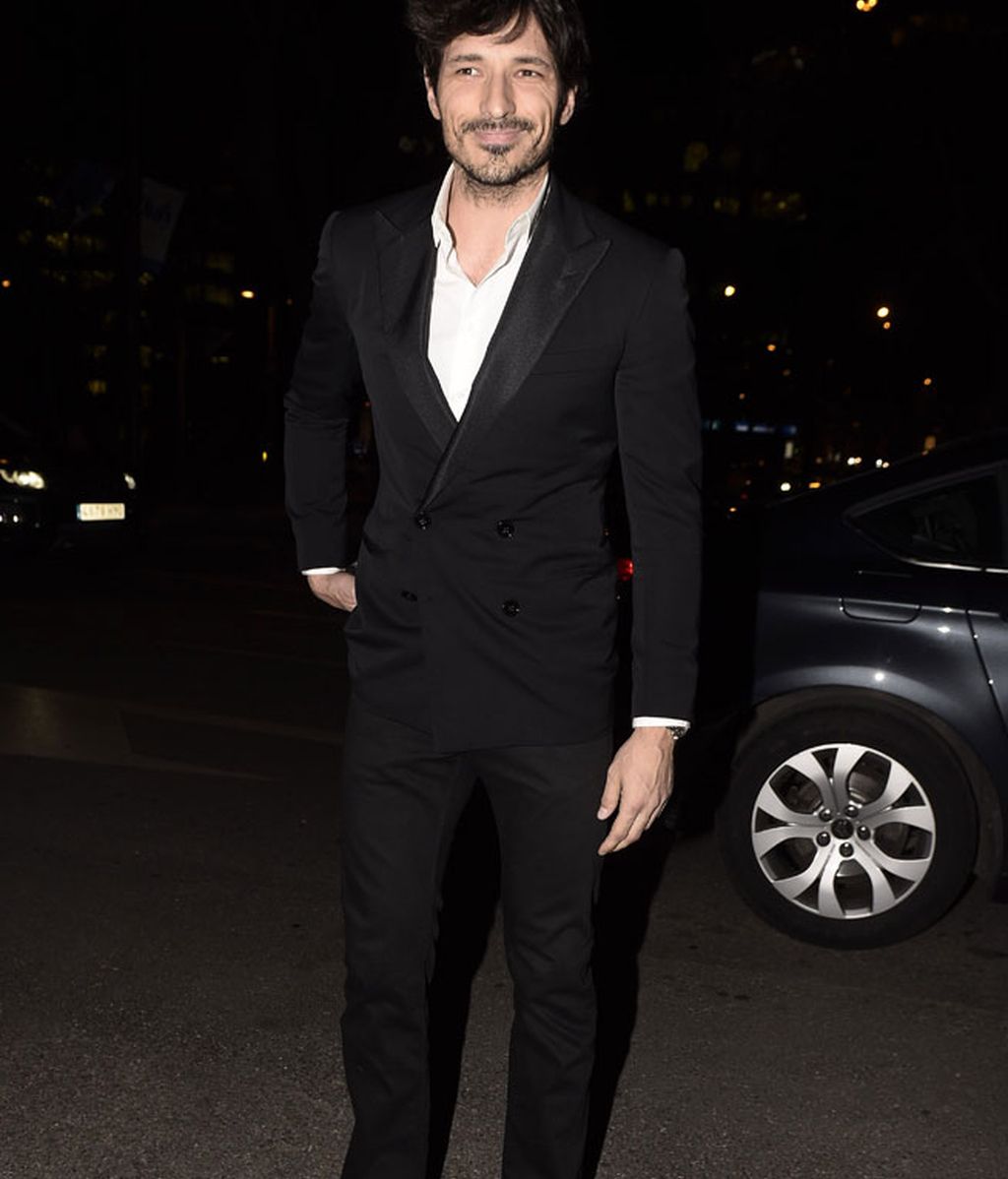 El modelo Andrés Velencoso tampoco se quiso perder la fiesta