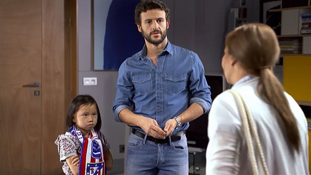 Malena cree que lo que escribe no sirve y decide vivir nuevas experiencias