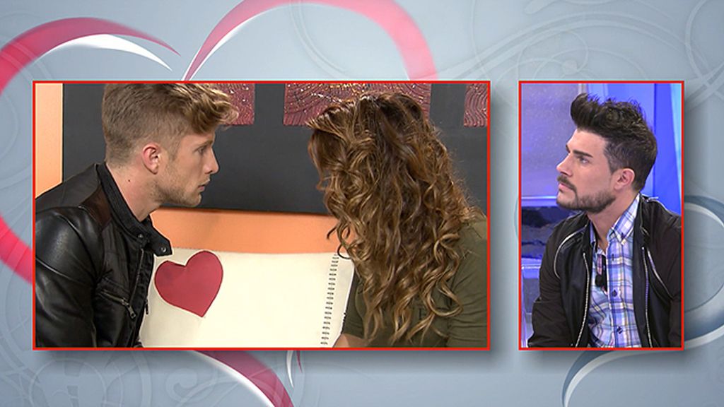 Carlos se ha colado en la cita de Alba y Sergio