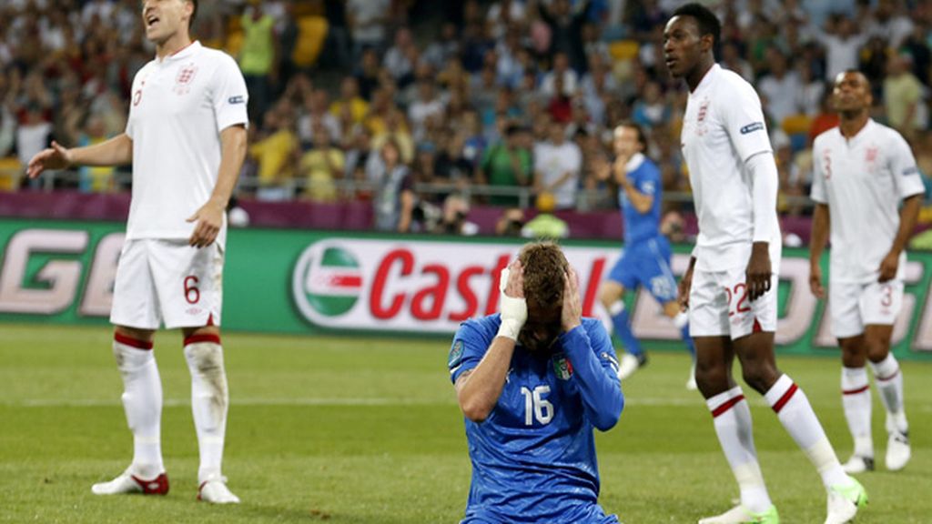 Ingleses e italianos han tomado Kiev