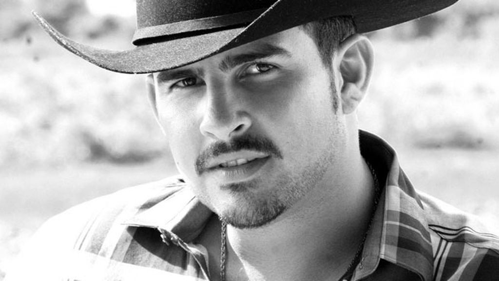 Paulina Rubio, enamorada de su ex alumno de 'La Voz' trece años menor que ella
