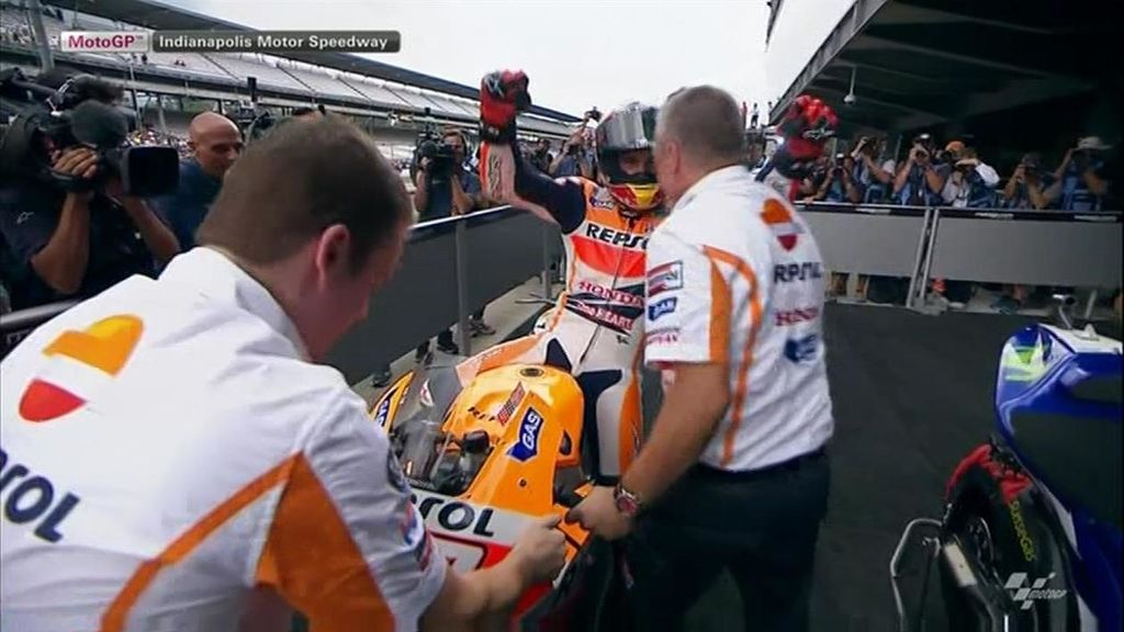 Márquez hace hisotria en Indianápolis