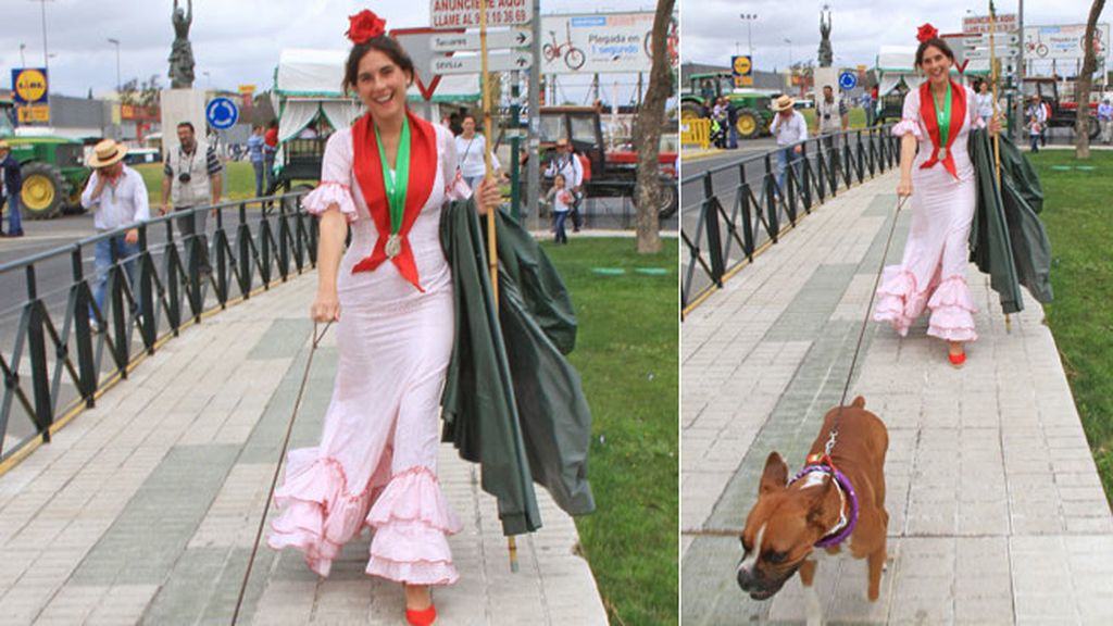 La pareja llevó a su perro, un bóxer con mucha fuerza