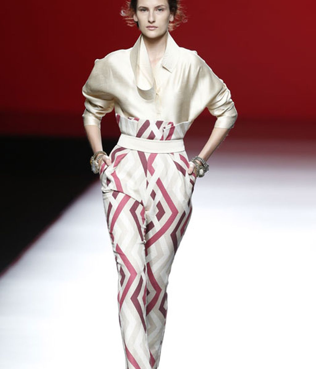 La técnica del Kinbaku-bi remata la colección