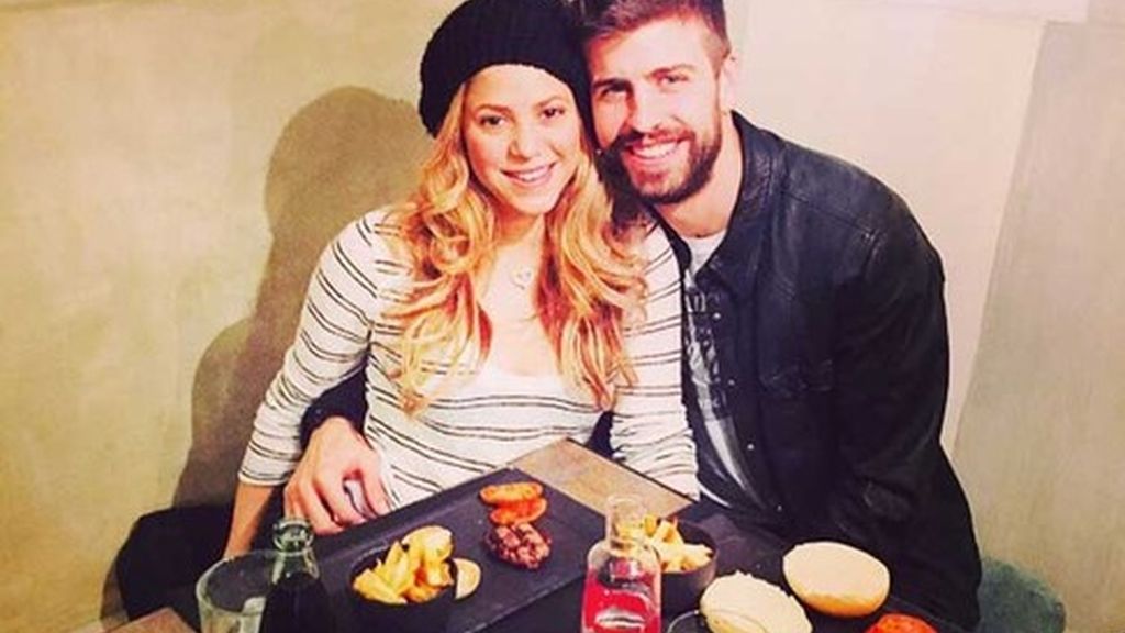 shakira-pique-cenaron-con-zuckerberg-pareja-1423842209386.jpg