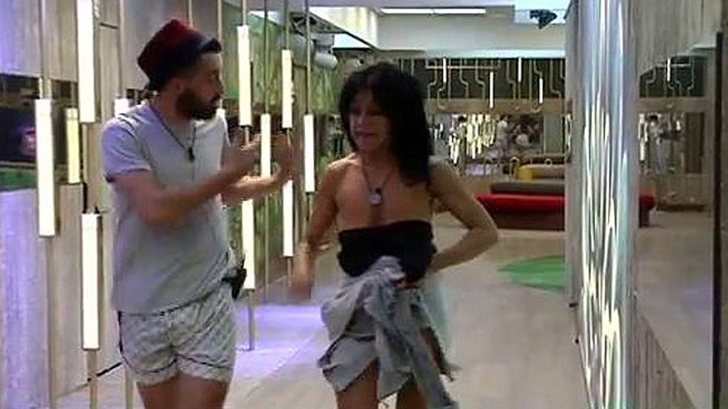 Se ha enfadado porque no consigue dormir por los ruidos