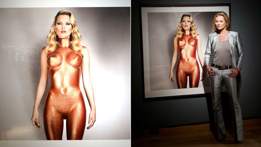 La imagen de Kate Moss convertida en escultura de bronce fue realizada por Allen Jones y ha sido una de las piezas estrella de la subasta