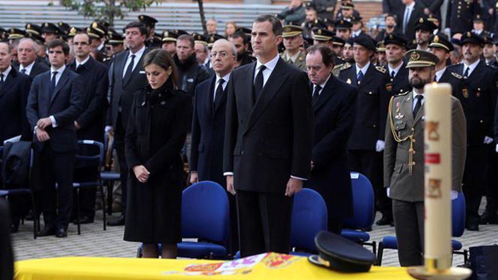 Las imagenes del funeral de Estado por los policías fallecidos en Kabul