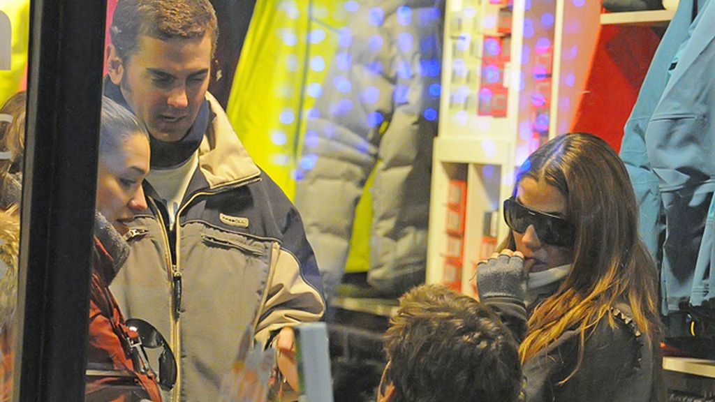 Elena Tablada y Daniel Arigita, escapada de snowboard a Baqueira