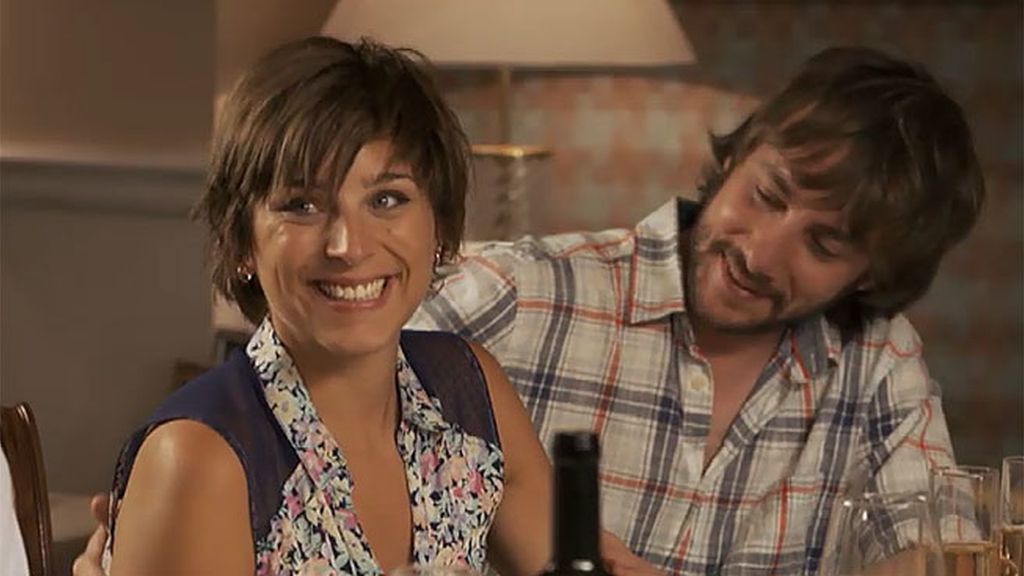 Natalia conoce a alguien en su despedida de soltera que rompe sus esquemas