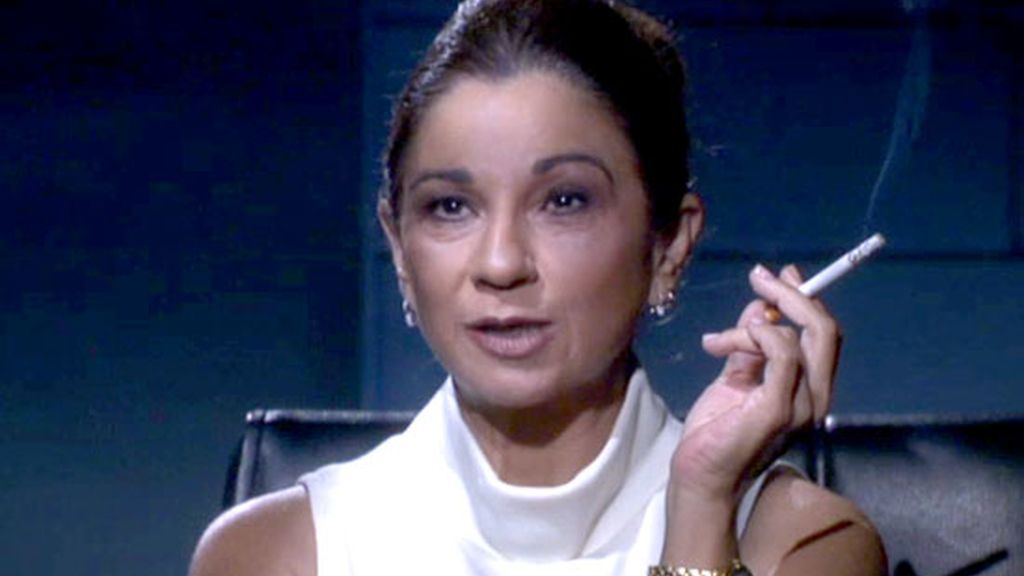 Amelia, la nueva Sharon Stone