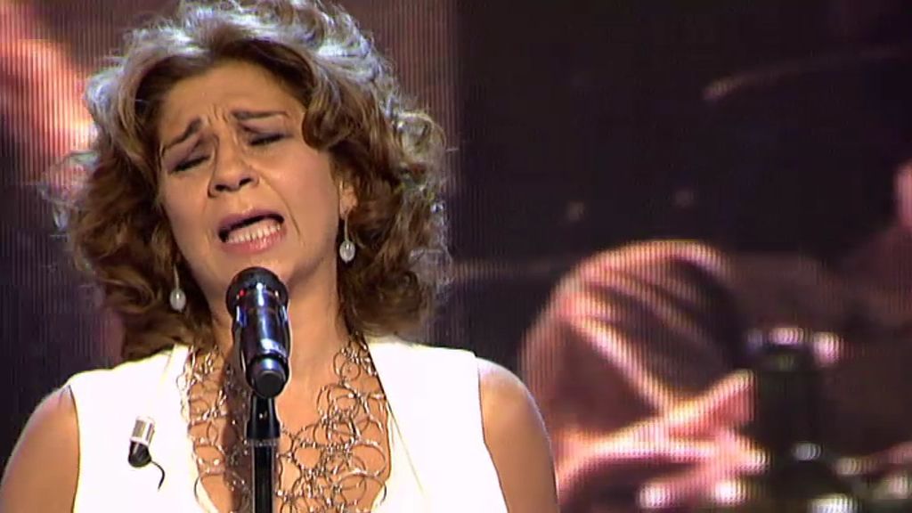 Lolita recibe entre lágrimas el mensaje de Sheila