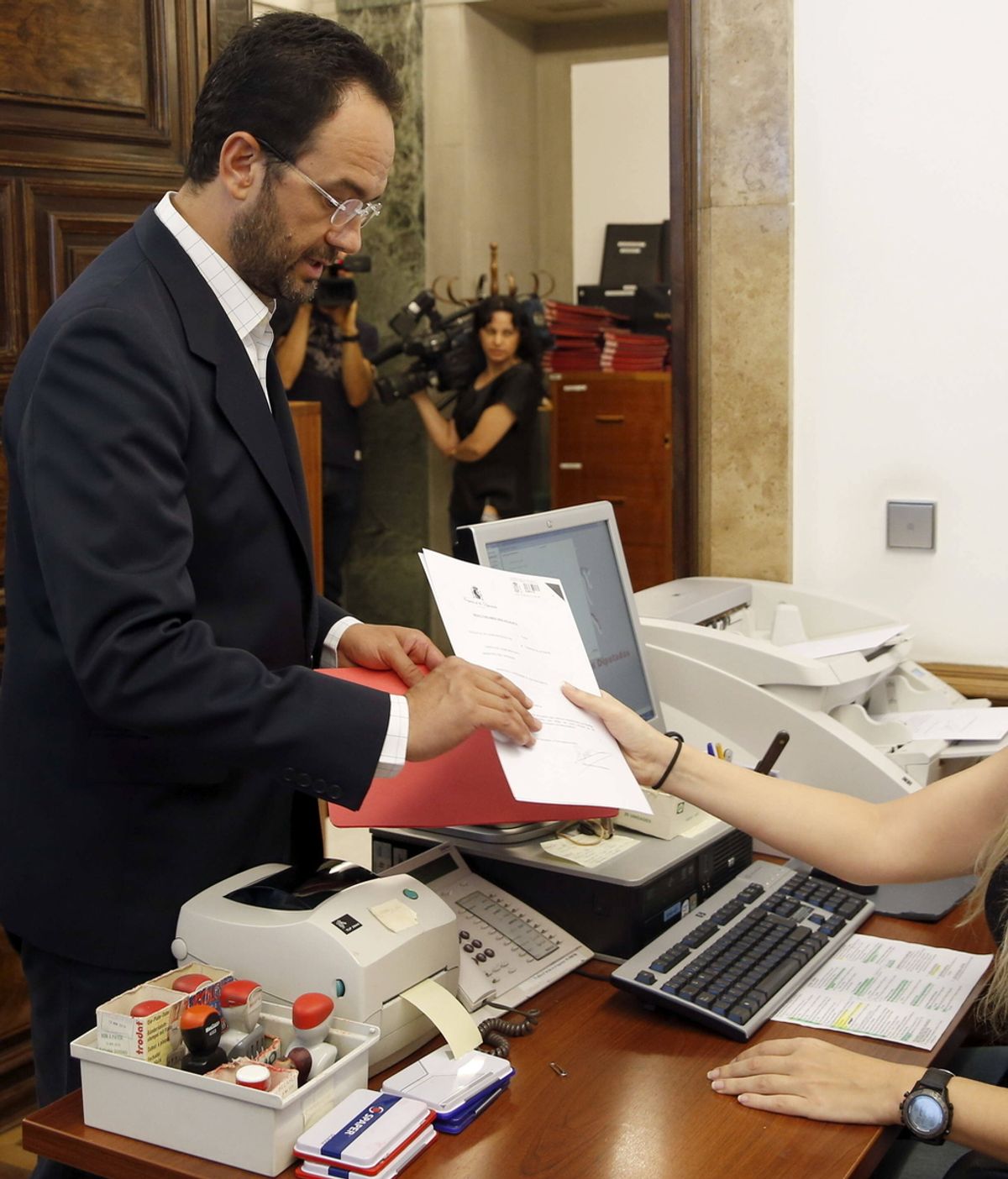El PSOE presenta hoy en el Congreso la petición de comparecencia del ministro del Interior