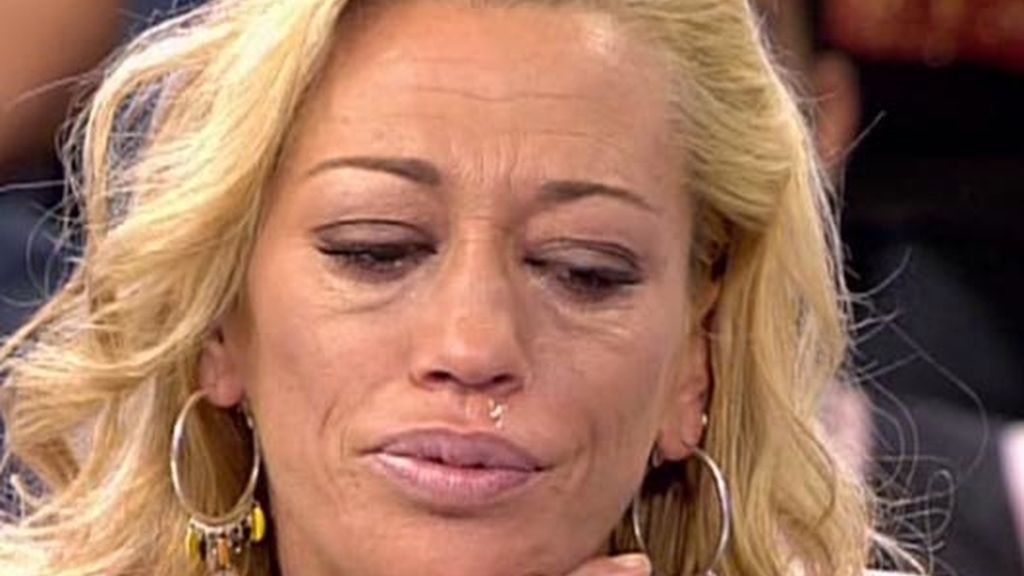 Belén Esteban rompe a llorar