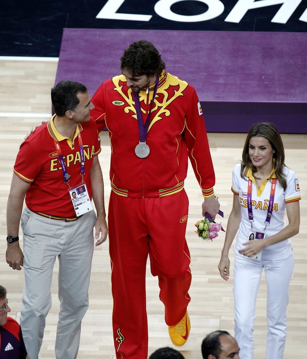 Los príncipes apoyan a Pau Gasol