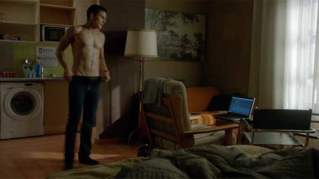 La atracci ón de Fátima y Morey hace que los principios de la joven se tambaleen