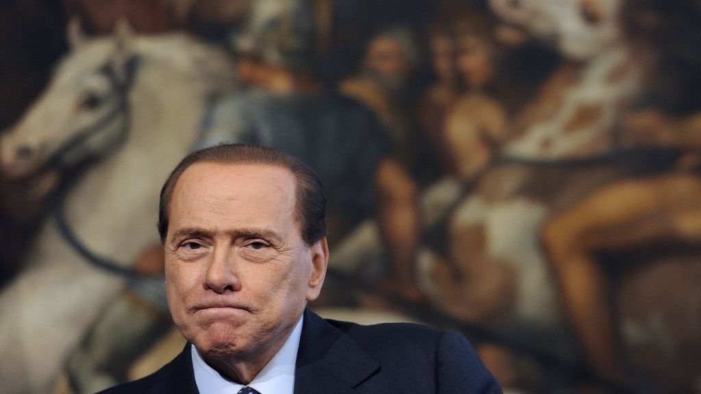 Dimisión de Silvio Berlusconi y Papandreu debido a la cisis del euro