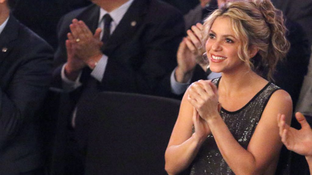 Shakira acompañó al futbolista, que recibía el premio al mejor deportista catalán