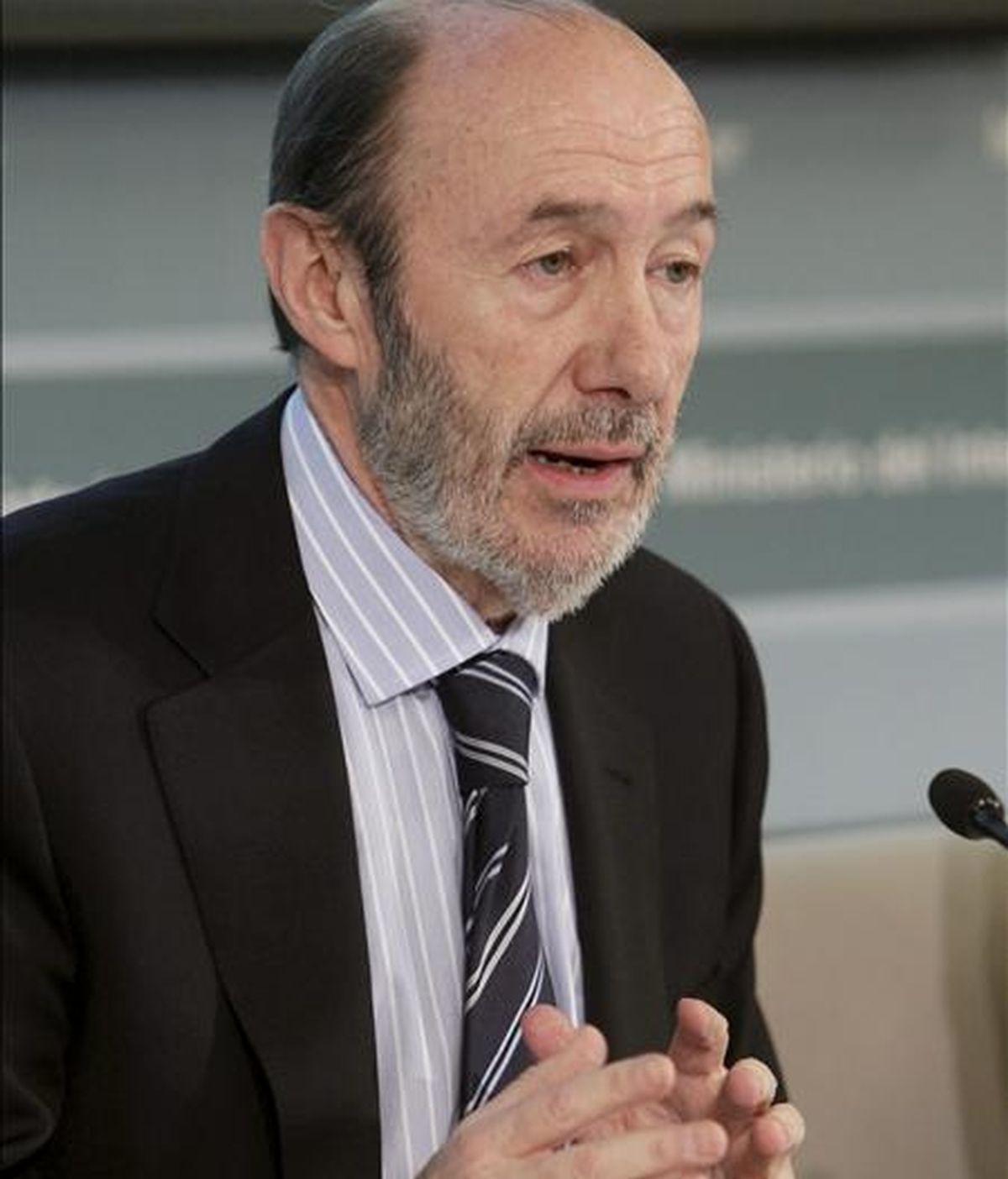 El vicepresidente primero del Gobierno y ministro del Interior, Alfredo Pérez Rubalcaba, hoy en Madrid. EFE