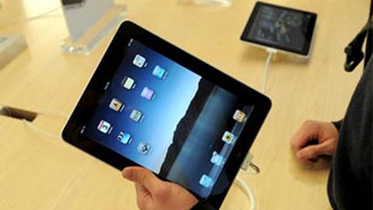 El iPad sale a la venta en España. Foto: EFE,