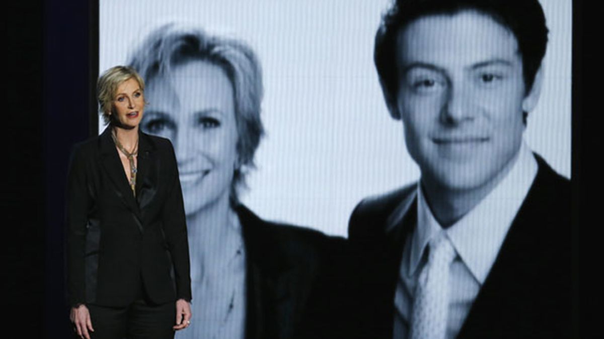 Jane Lynch recuerda a Cory Monteith