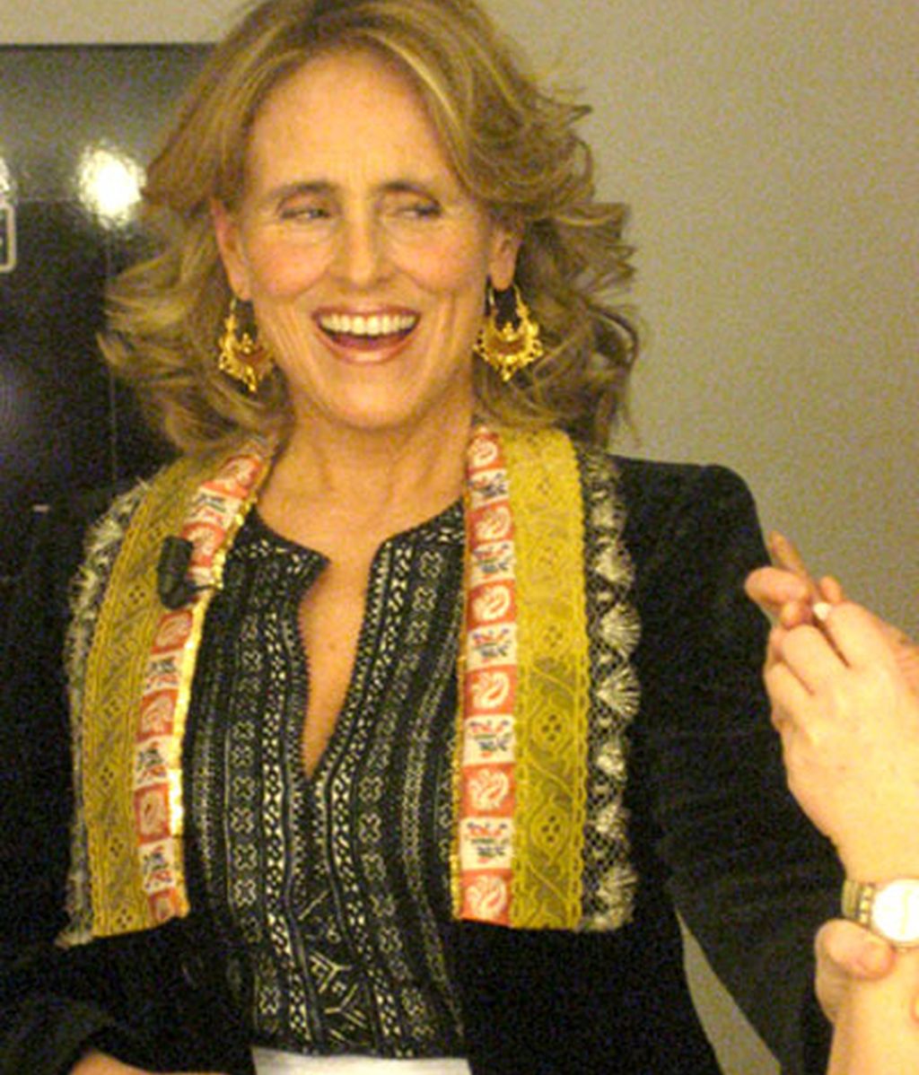 Milá, vestida de lagarterana