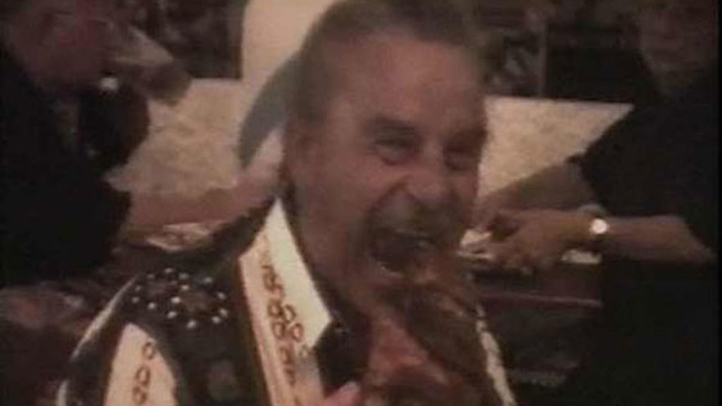 FRITZL, DE VACACIONES