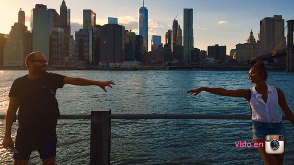 Puentes, metro, 'skyline'... Las vacaciones 'newyorkers' de Mario Casas y su chica