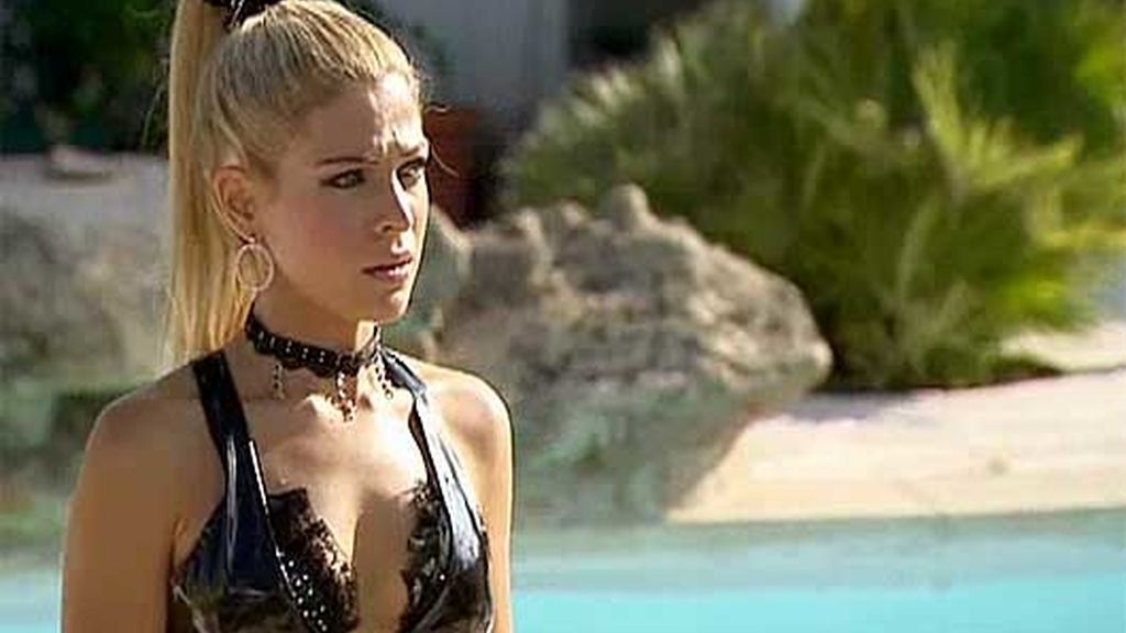 Cris se convierte por un día en 'Cris baby'