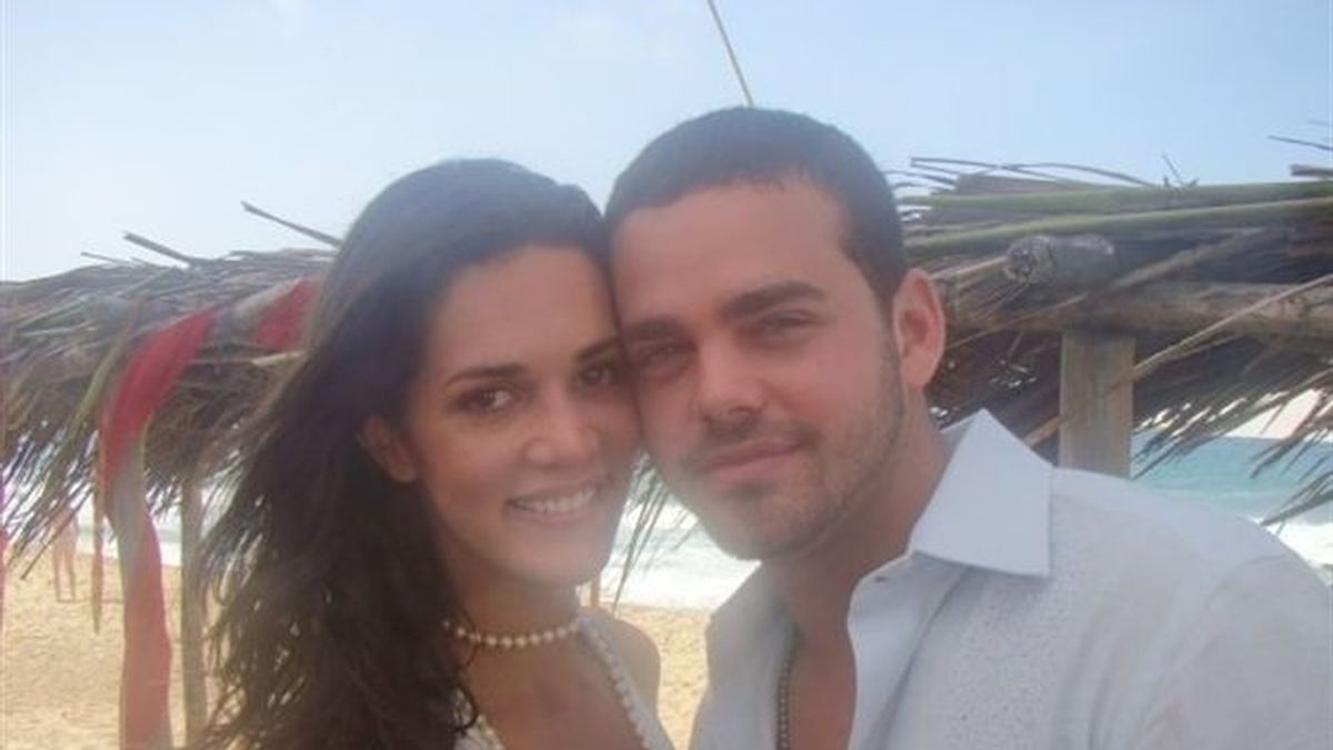 Mónica Spears, miss Venezuela 2004 y su marido, Henry Thomas