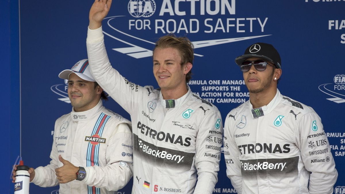 Rosberg acompañado de Lewis