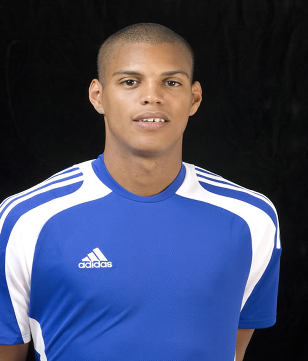 Rodrigo González (Kanu)