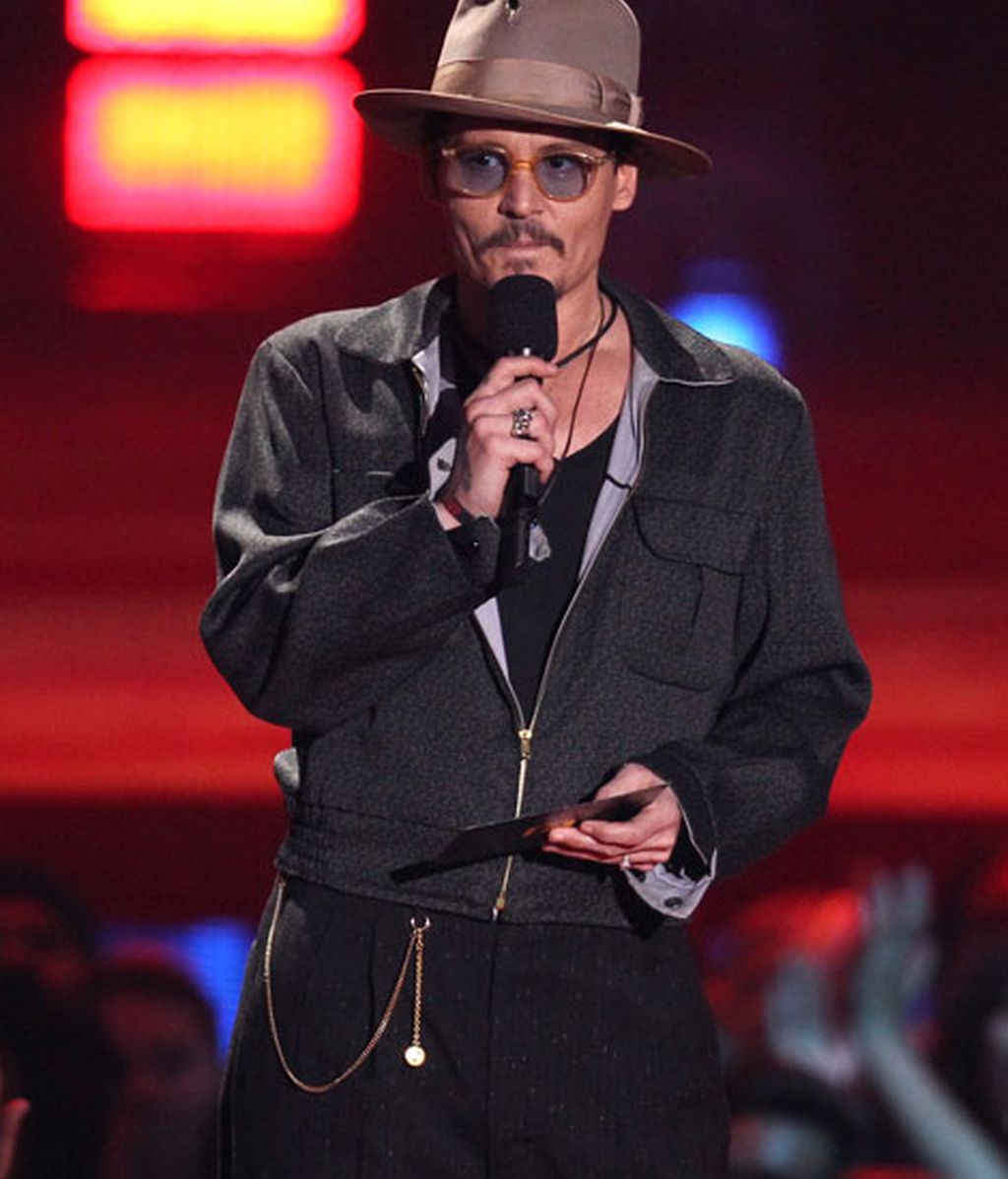 Johnny Depp presentó el premio 'Película del año'