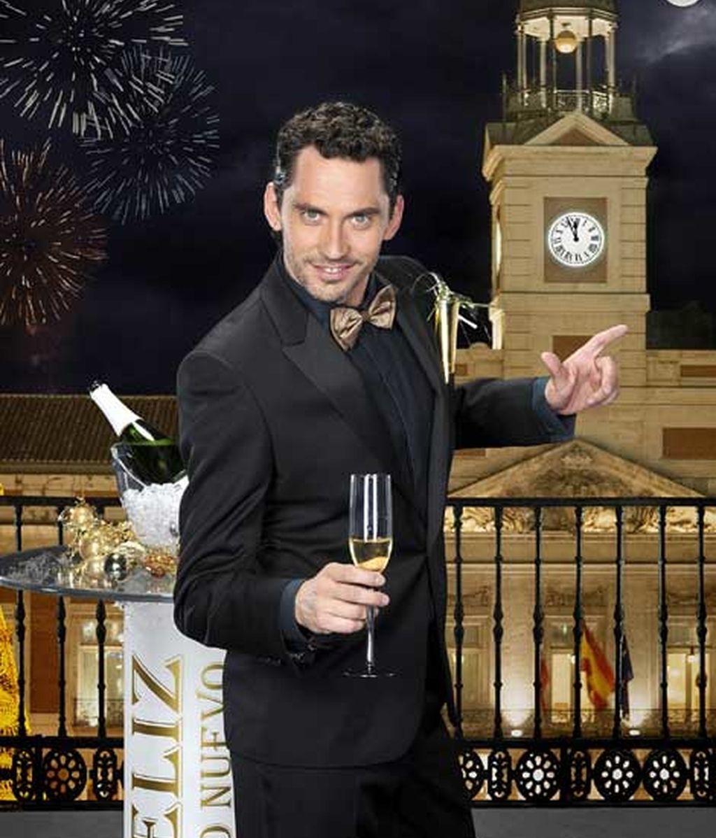 Los protagonistas de Aída se visten de gala para dar las campanadas