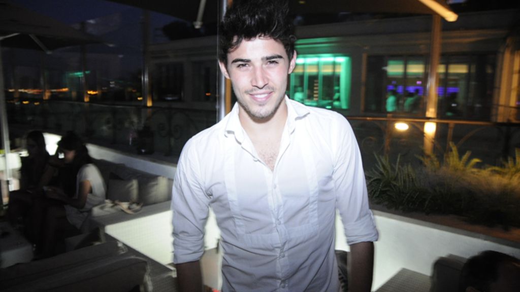 'Jonathan', de Aída, se adentra en el mundillo musical