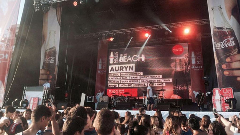 El público de Coca-Cola Music Experience On The Beach Tour