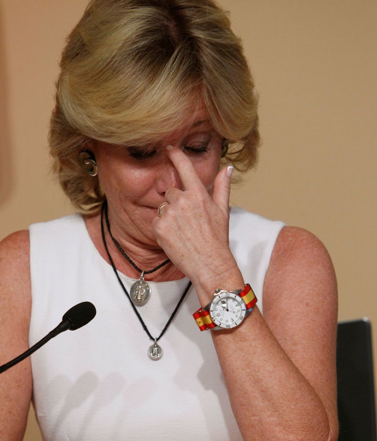 Esperanza Aguirre anuncia su dimisión