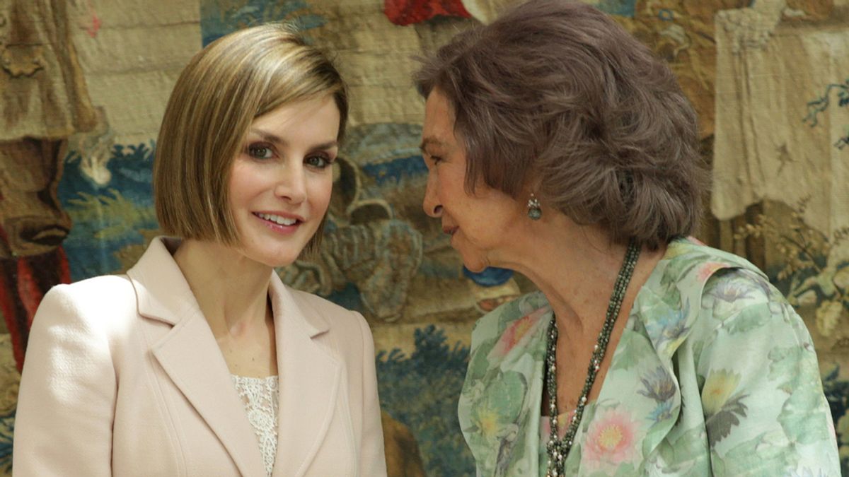 Las reinas, Letizia y Sofía presiden la entrega de los Premios Reina Sofía 2014