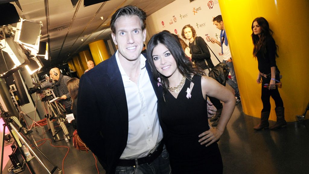 Óscar Martínez y la cantante Vanesa Martín