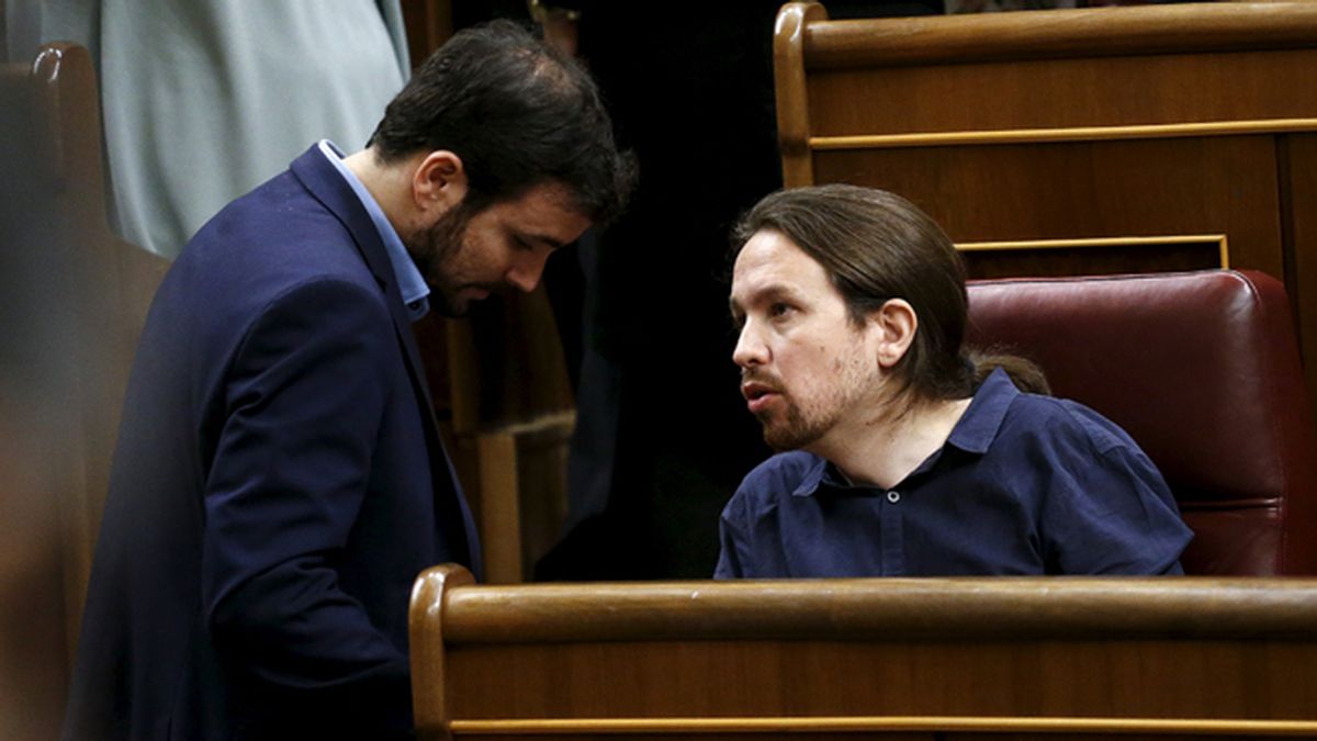 Alberto Garzón y Pablo Iglesias en el Congreso de lo Diputados