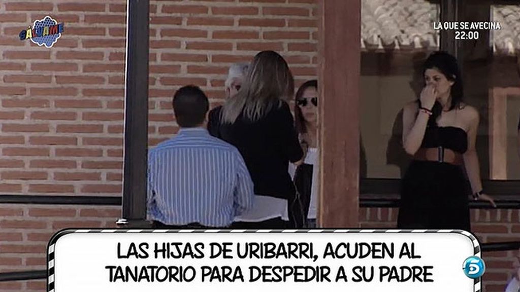 La llegada de las hermanas al tanatorio