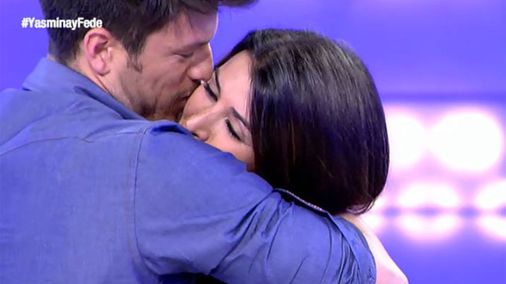 Una foto comprometida, una expulsión, un arrepentimiento y muchos besos