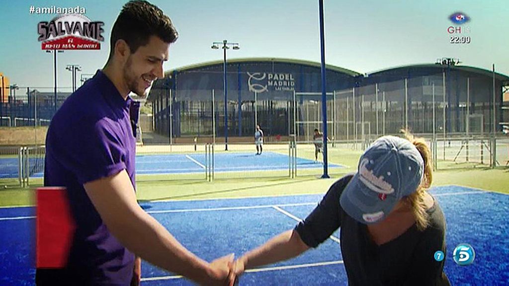 La colaboradora de 'Sálvame' acaba su reto jugando al tenis